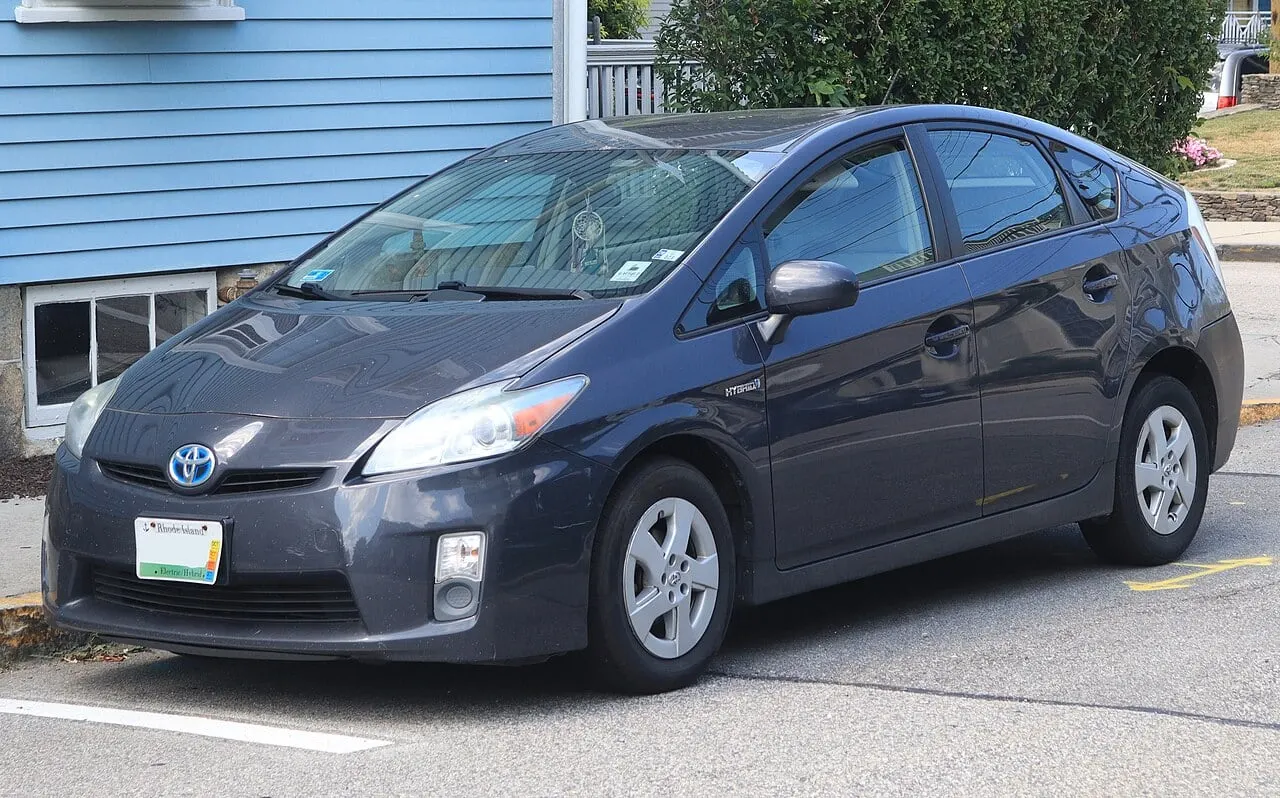 2011 Toyota Prius – front