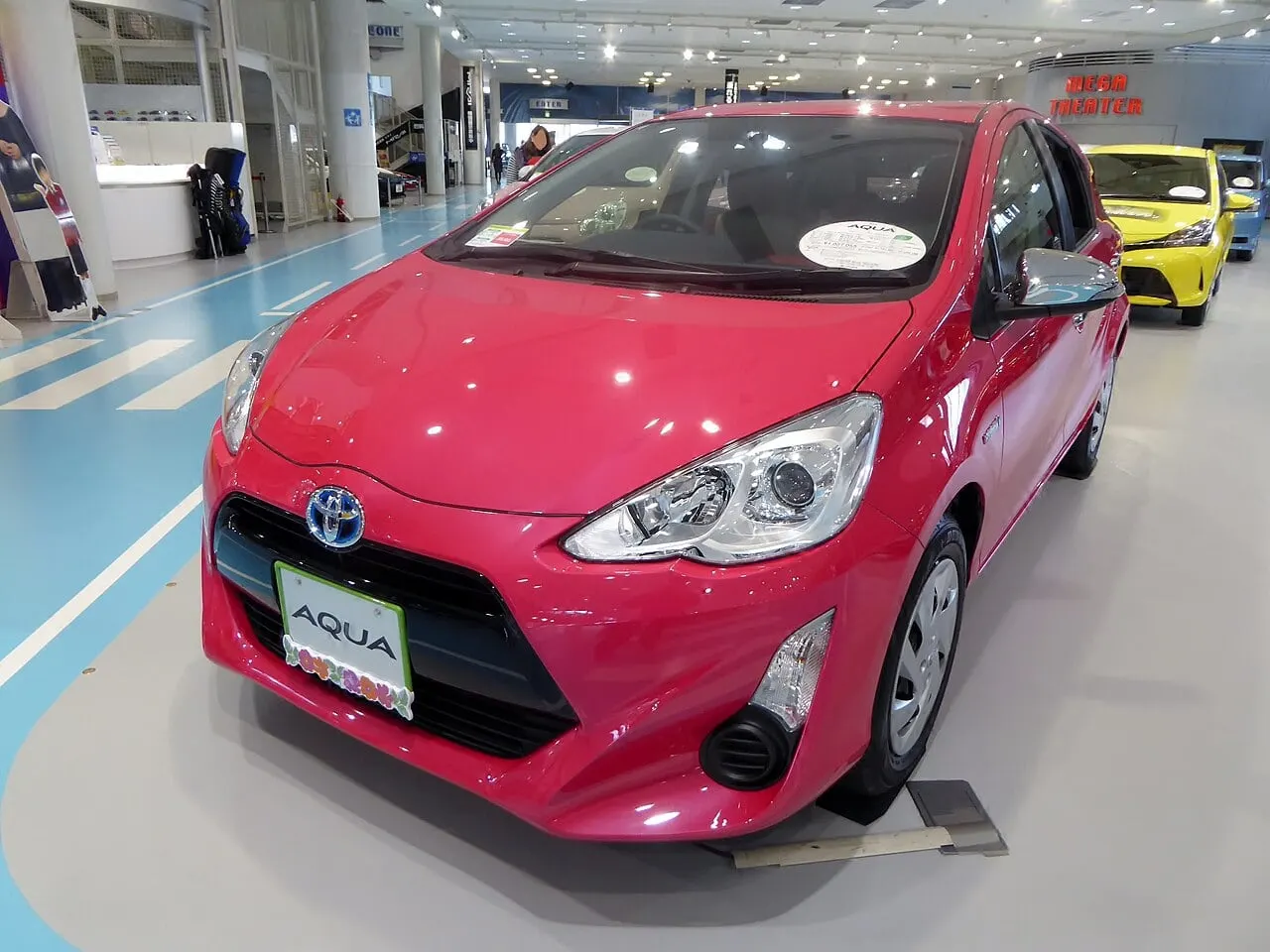 2014 Toyota Aqua – front